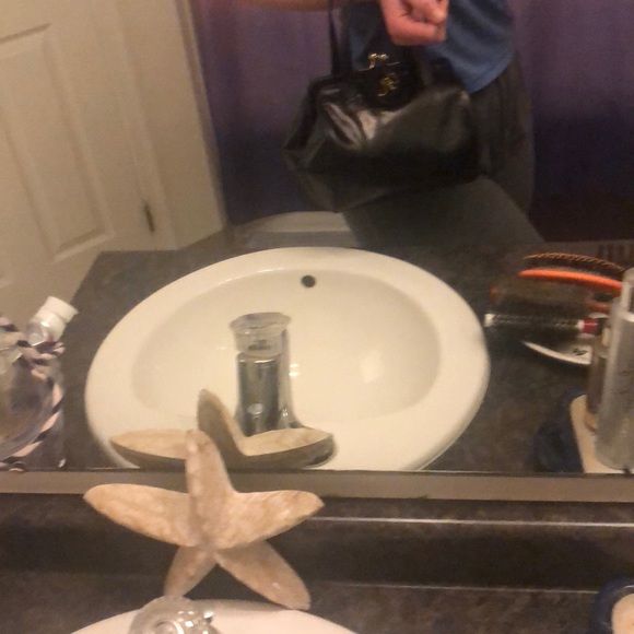 ADORBS Cynthia Rowley little black clutch👜❤️ - Picture 6 of 7